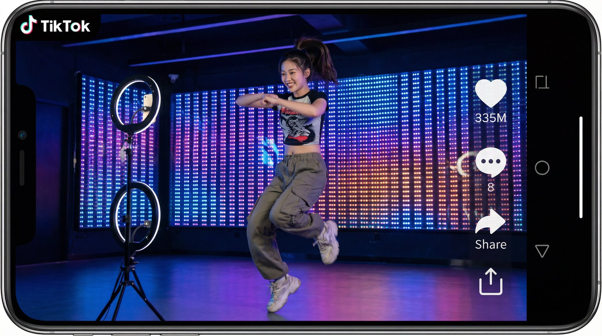 黄色仓库舞蹈短视频